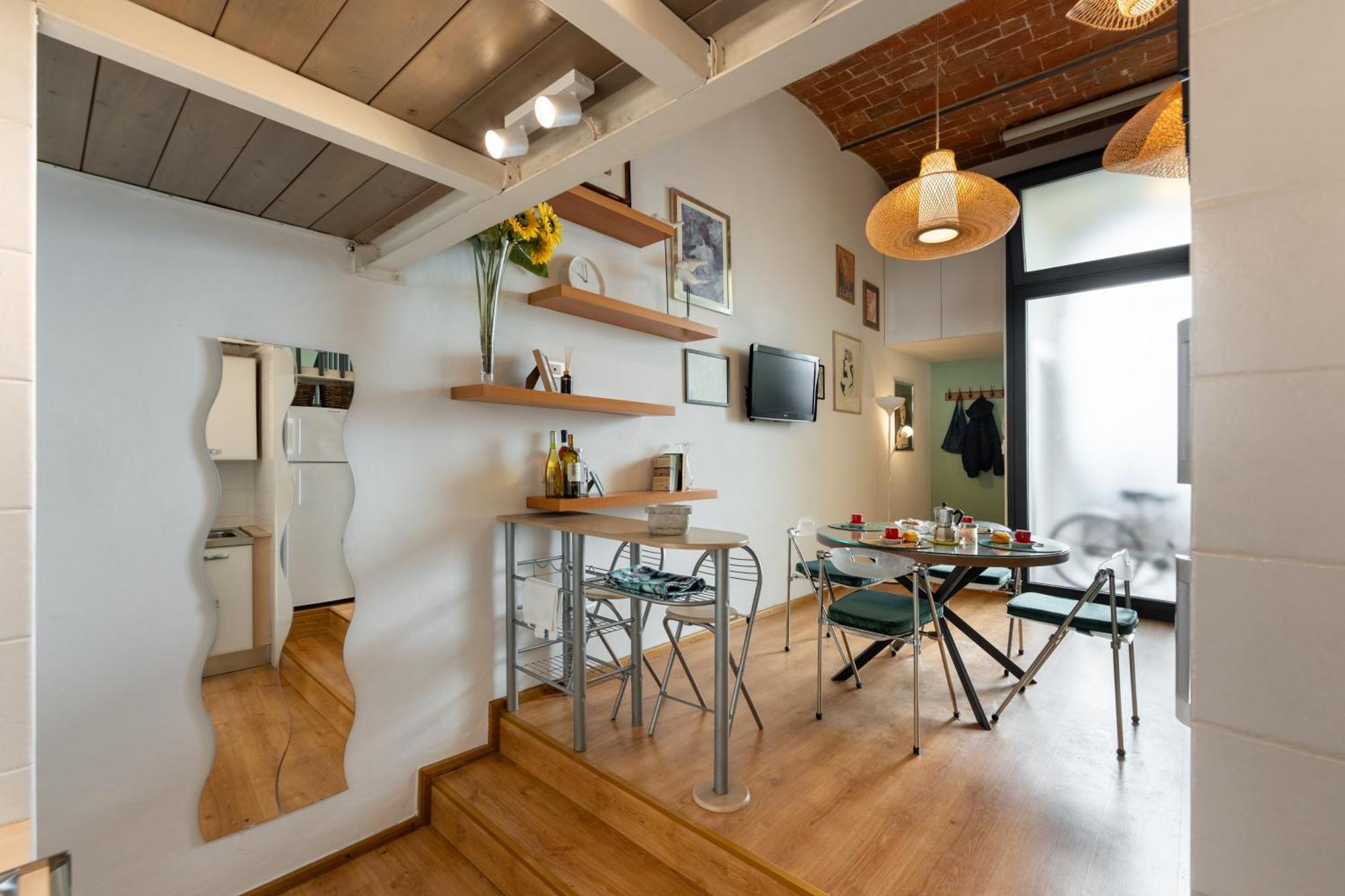 Via Cimabue 8B - Florence Charming Apartments - Metropolitan Loft In Florence - 20 Minute Walk To City Center - Excellent Base For Exploring - Less Than 5 Minute Walk To The Supermarket - Amazing Bakery On The Corner エクステリア 写真