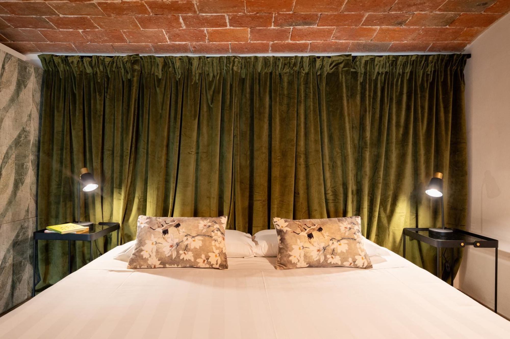 Via Cimabue 8B - Florence Charming Apartments - Metropolitan Loft In Florence - 20 Minute Walk To City Center - Excellent Base For Exploring - Less Than 5 Minute Walk To The Supermarket - Amazing Bakery On The Corner エクステリア 写真